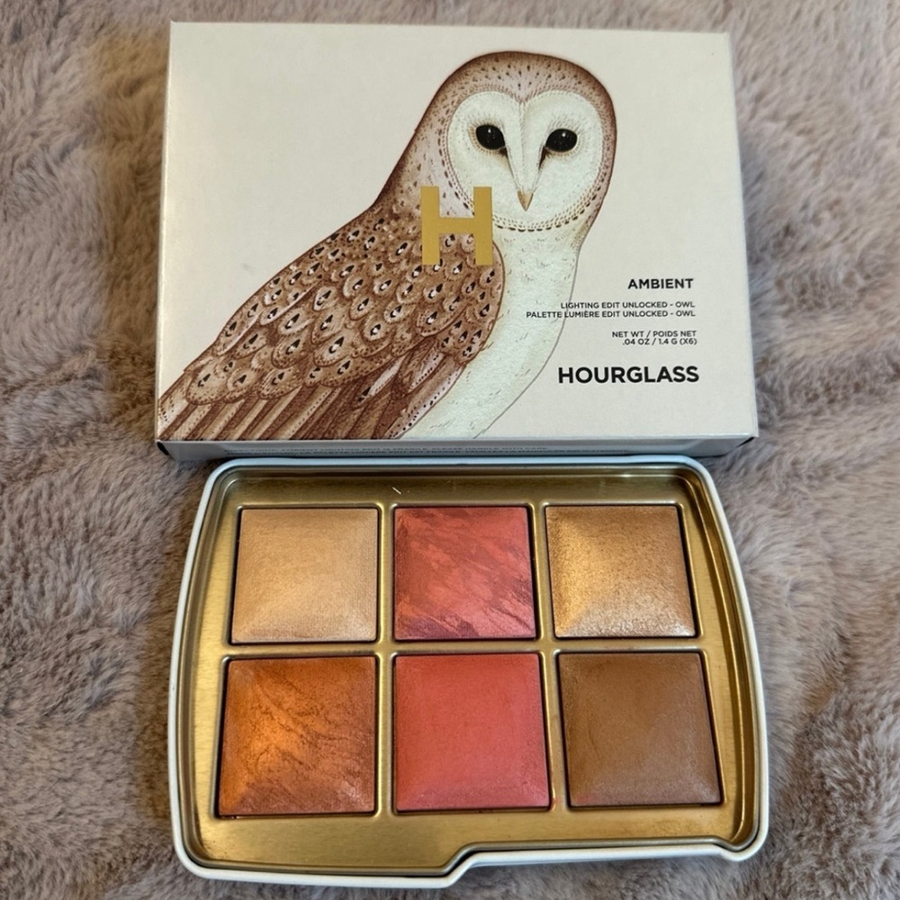 HOURGLASS SNAKE AMBIENT LIGHTING PALETTE IN OWL PACKAGING